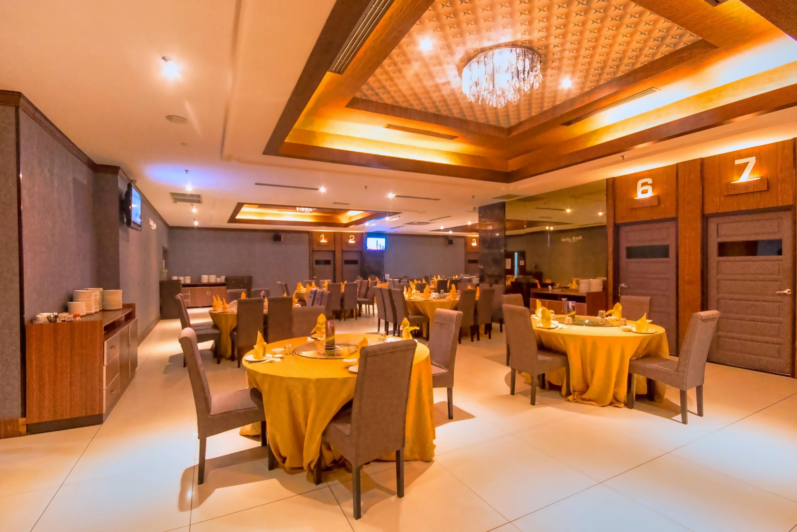 คินตา ริเวอร์ฟรอนท์ โฮเต็ลแอนด์สวีทส์ Hotel อิโปห์ ภายนอก รูปภาพ