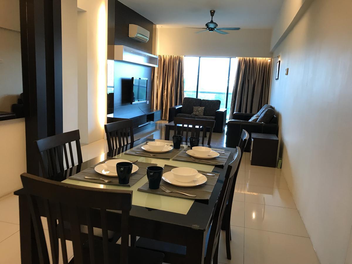 คินตา ริเวอร์ฟรอนท์ โฮเต็ลแอนด์สวีทส์ Hotel อิโปห์ ภายนอก รูปภาพ