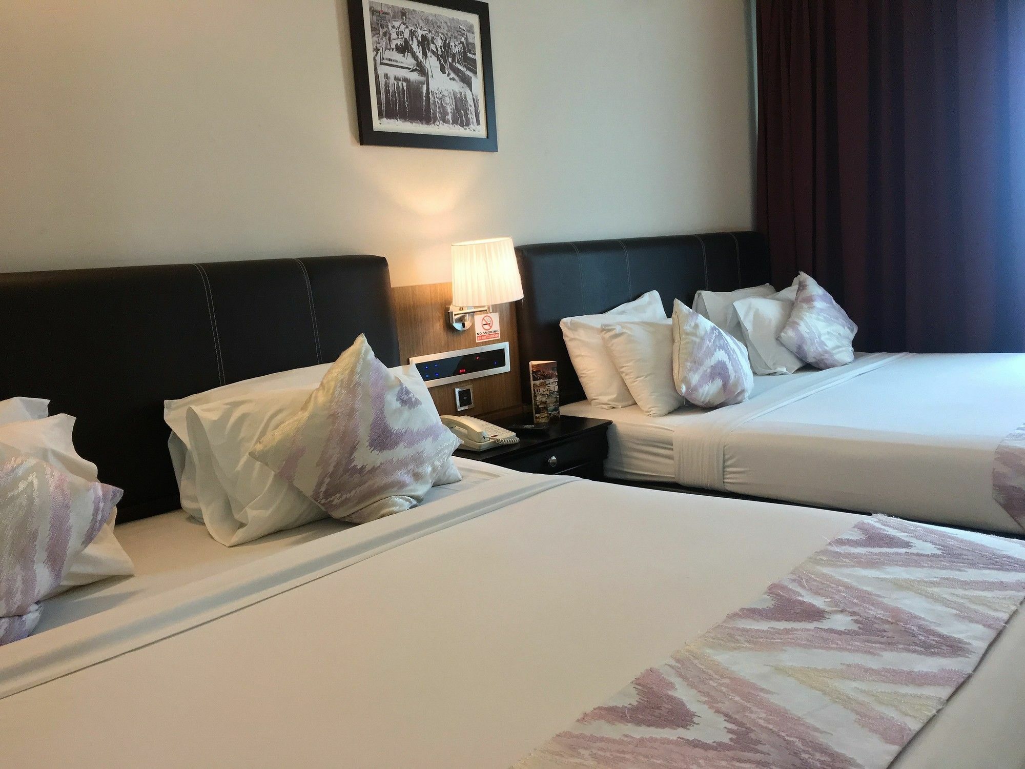 คินตา ริเวอร์ฟรอนท์ โฮเต็ลแอนด์สวีทส์ Hotel อิโปห์ ภายนอก รูปภาพ